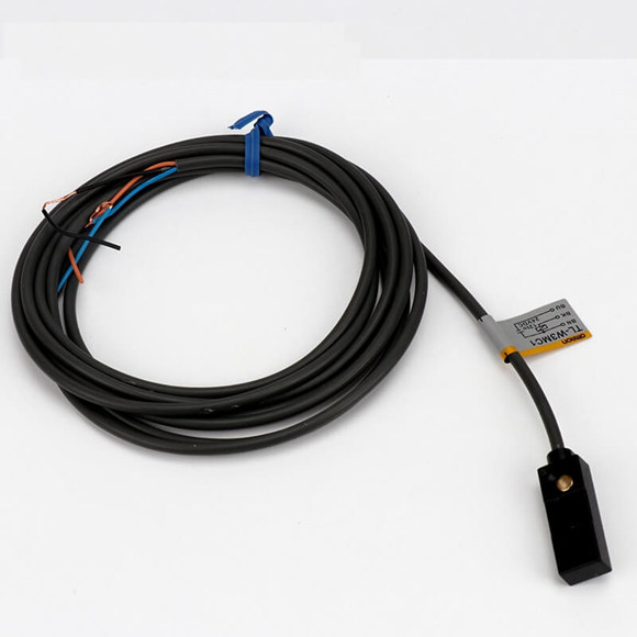 Omron Сензори за близост TL-W20ME1 TL-W20ME2 TL-W5E1/E2 TL-W5F1/F2