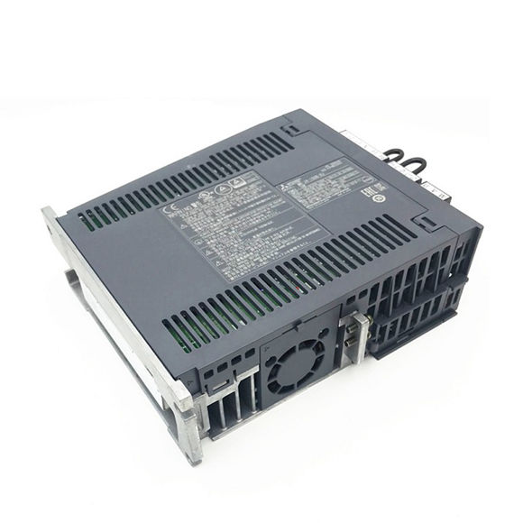 Mwyhadur Servo Cyfres Mitsubishi MELSERVO-J4 1KW MR-J4-100B-RJ