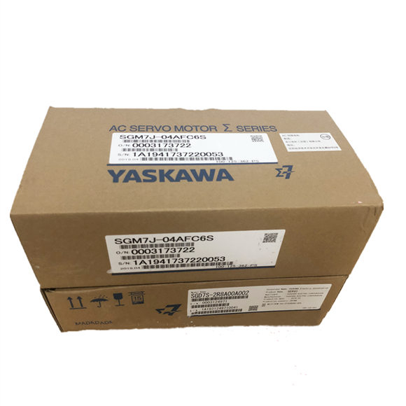 SERWOPAKTY Yaskawa Sigma-7 400W SGD7S-2R8A00A002